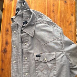 Wrangler Men's Chambray Pearl Snap Shirt